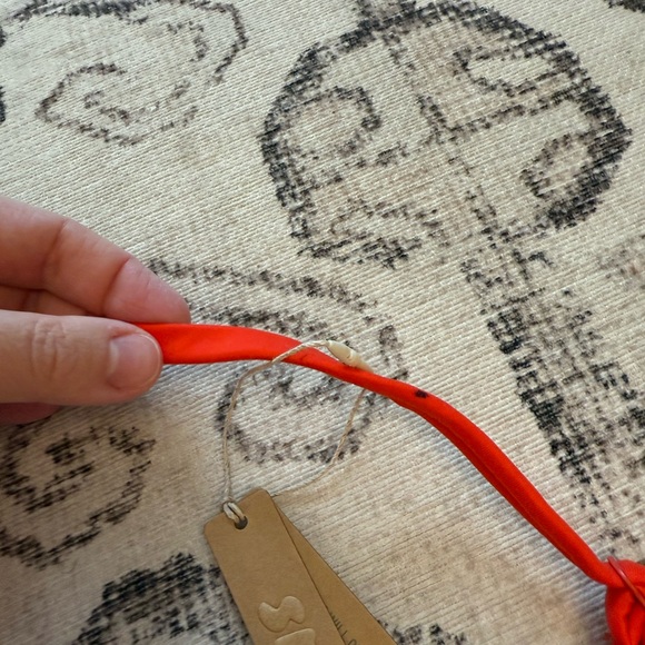 NWT! Skims Fits Everybody set Color Ruby bra 38A thong underwear XL - Picture 5 of 5